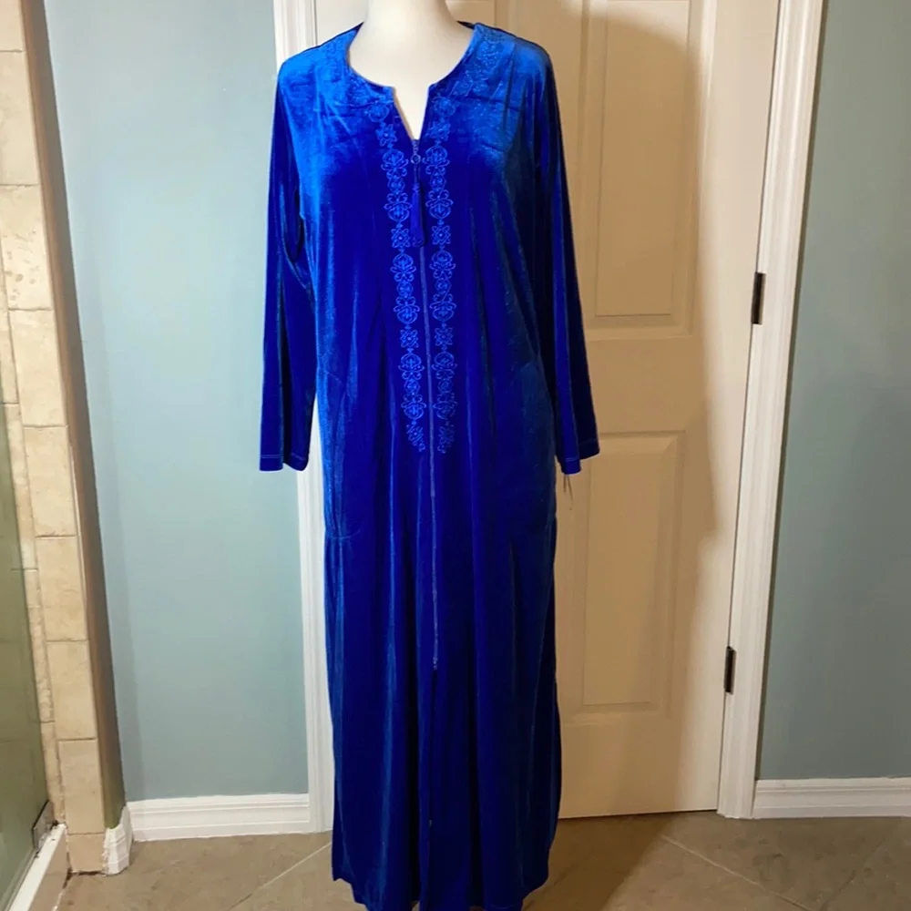 Nwot Nottibianche Womens Blue Robe  Sleepwear
